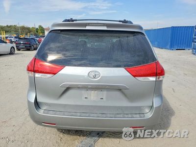 Zdjęcie 6 z 13 samochodu: 2012 TOYOTA SIENNA LE VIN:5TDKK3DC3CS241108 - miniatura