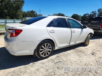 Trzecie zdjęcie samochodu z tyłu: 2014 TOYOTA CAMRY XLE VIN:4T4BF1FK9ER423408 - miniatura