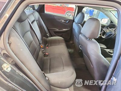 Zdjęcie 10 z 12 samochodu: 2018 CHEVROLET MALIBU LT VIN:1G1ZD5ST8JF104114 - miniatura