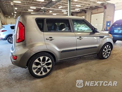 Trzecie zdjęcie samochodu z tyłu: 2013 KIA SOUL ! VIN:KNDJT2A66D7618799 - miniatura