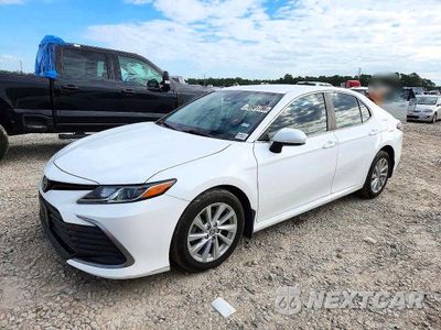 2021 TOYOTA CAMRY LE 4T1C11AK1MU544470 - główne zdjęcie licytacji z USA - miniatura