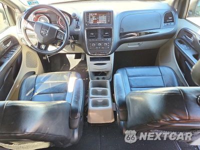 Zdjęcie 8 z 13 samochodu: 2014 DODGE GRAND CARAVAN SE VIN:2C4RDGBG6ER466222 - miniatura