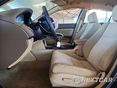 Zdjęcie 7 z 12 samochodu: 2010 HONDA ACCORD LXP VIN:1HGCP2F42AA148274 - miniatura