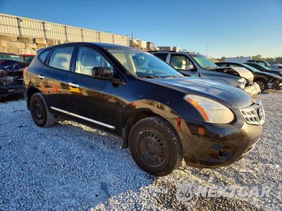 Czwarte zdjęcie samochodu z boku: 2013 NISSAN ROGUE S VIN:JN8AS5MV3DW664916 - miniatura