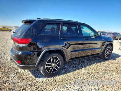 Trzecie zdjęcie samochodu z tyłu: 2018 JEEP GRAND CHEROKEE TRAILHAWK VIN:1C4RJFLM2JC423975 - miniatura