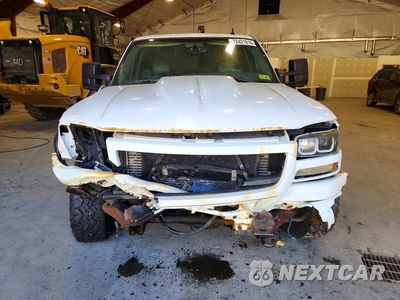 Piąte zdjęcie samochodu w środku: 2007 GMC SIERRA K2500 HEAVY DUTY VIN:1GTHK23D37F132913 - miniatura