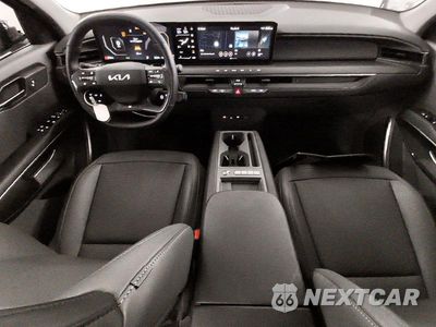 Zdjęcie 8 z 14 samochodu: 2026 KIA EV9 LIGHT VIN:5XYAB5S11TG021567 - miniatura
