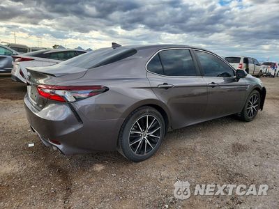 Trzecie zdjęcie samochodu z tyłu: 2022 TOYOTA CAMRY SE VIN:4T1T11AK1NU048456 - miniatura