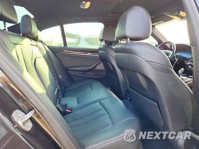 Zdjęcie 10 z 12 samochodu: 2022 BMW 530 I VIN:WBA53BH03NWX59076 - miniatura