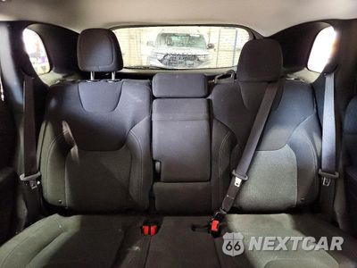 Zdjęcie 10 z 14 samochodu: 2019 JEEP CHEROKEE LATITUDE VIN:1C4PJMCB6KD311816 - miniatura