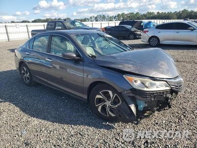 Czwarte zdjęcie samochodu z boku: 2017 HONDA ACCORD LX VIN:1HGCR2F3XHA300670 - miniatura