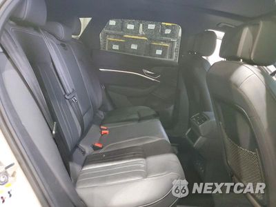 Zdjęcie 11 z 14 samochodu: 2022 AUDI E-TRON PREMIUM VIN:WA1AAAGE5NB013258 - miniatura