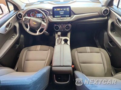 Zdjęcie 8 z 13 samochodu: 2025 CHEVROLET BLAZER 2LT VIN:3GNKBCR4XSS263979 - miniatura