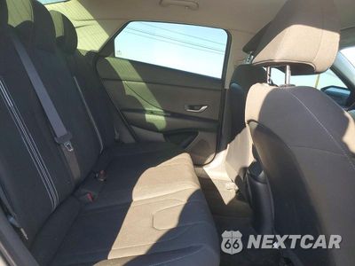 Zdjęcie 10 z 12 samochodu: 2023 HYUNDAI ELANTRA SEL VIN:KMHLM4AG6PU395224 - miniatura