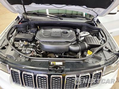 Zdjęcie 12 z 13 samochodu: 2020 JEEP GRAND CHEROKEE LAREDO VIN:1C4RJFAG2LC167417 - miniatura
