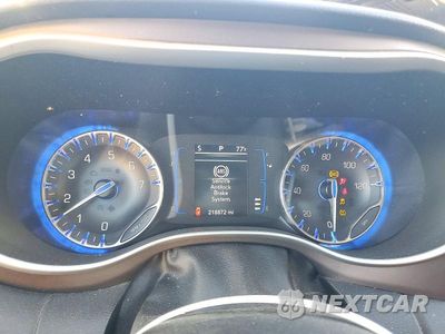 Zdjęcie 9 z 13 samochodu: 2019 CHRYSLER PACIFICA TOURING L VIN:2C4RC1BG7KR643663 - miniatura