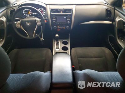 Zdjęcie 8 z 12 samochodu: 2015 NISSAN ALTIMA 2.5 S VIN:1N4AL3AP0FN903002 - miniatura