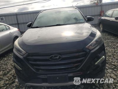 Piąte zdjęcie samochodu w środku: 2018 HYUNDAI TUCSON LIMITED VIN:KM8J3CA28JU724652 - miniatura