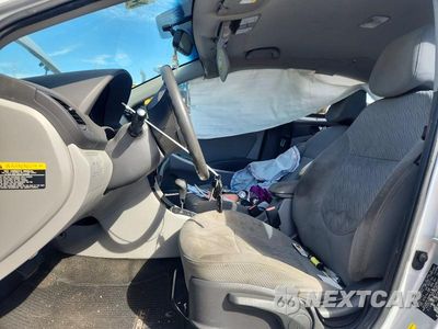 Zdjęcie 7 z 12 samochodu: 2013 HYUNDAI ACCENT GLS VIN:KMHCU4AE8DU441663 - miniatura