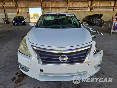 Piąte zdjęcie samochodu w środku: 2015 NISSAN ALTIMA 2.5 SV VIN:1N4AL3AP1FC268352 - miniatura
