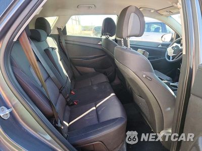 Zdjęcie 11 z 13 samochodu: 2017 HYUNDAI TUCSON SE VIN:KM8J3CA47HU317305 - miniatura