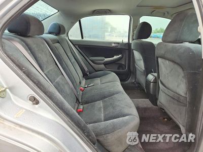 Zdjęcie 10 z 12 samochodu: 2005 HONDA ACCORD EX VIN:1HGCM56765A014006 - miniatura