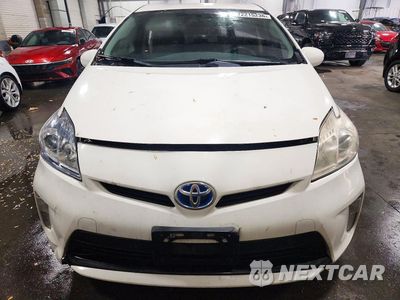Piąte zdjęcie samochodu w środku: 2014 TOYOTA PRIUS TWO VIN:JTDKN3DU9E1833029 - miniatura