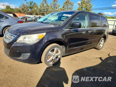 2010 VOLKSWAGEN ROUTAN SE 2V4RW3D16AR280076 - główne zdjęcie licytacji z USA - miniatura