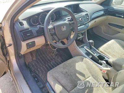 Zdjęcie 8 z 12 samochodu: 2017 HONDA ACCORD LX VIN:1HGCR2F33HA042332 - miniatura