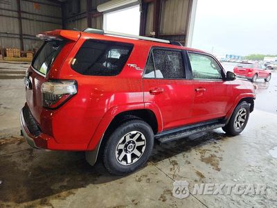 Trzecie zdjęcie samochodu z tyłu: 2018 TOYOTA 4RUNNER TRD OFF-ROAD PREMIUM VIN:JTEBU5JR0J5488325 - miniatura