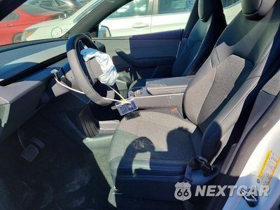 Zdjęcie 7 z 13 samochodu: 2026 TESLA MODEL Y VIN:7SAYGDED4TA736964 - miniatura