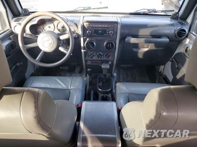 Zdjęcie 8 z 12 samochodu: 2008 JEEP WRANGLER X VIN:1J4FA24118L651051 - miniatura