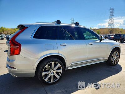Trzecie zdjęcie samochodu z tyłu: 2016 VOLVO XC90 T6 VIN:YV4A22PLXG1088096 - miniatura