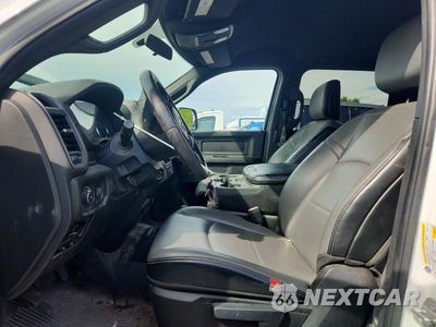 Zdjęcie 7 z 13 samochodu: 2022 RAM 2500 TRADESMAN VIN:3C7WR5HJ9NG223587 - miniatura