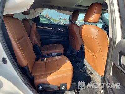Zdjęcie 11 z 13 samochodu: 2019 TOYOTA HIGHLANDER HYBRID LIMITED VIN:5TDDGRFH7KS076636 - miniatura