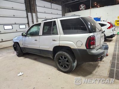 Drugie zdjęcie samochodu z przodu: 2004 CHEVROLET TRAILBLAZER LS VIN:1GNDT13S042105988 - miniatura