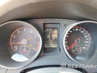 Zdjęcie 9 z 13 samochodu: 2014 VOLKSWAGEN GTI VIN:WVWGD7AJ7EW009205 - miniatura
