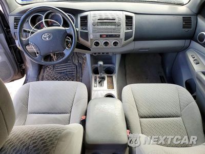 Zdjęcie 8 z 12 samochodu: 2011 TOYOTA TACOMA DOUBLE CAB VIN:5TFJX4GN5BX005567 - miniatura