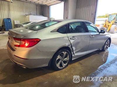 Trzecie zdjęcie samochodu z tyłu: 2018 HONDA ACCORD EXL VIN:1HGCV2F58JA014884 - miniatura