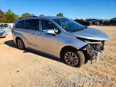 Czwarte zdjęcie samochodu z boku: 2021 TOYOTA SIENNA LE VIN:5TDBSKFC5MS013166 - miniatura