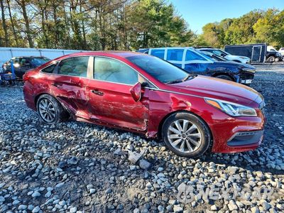 Czwarte zdjęcie samochodu z boku: 2015 HYUNDAI SONATA SPORT VIN:5NPE34AF5FH027357 - miniatura