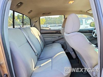 Zdjęcie 10 z 12 samochodu: 2012 TOYOTA TACOMA V6 VIN:5TFLU4ENXCX027103 - miniatura