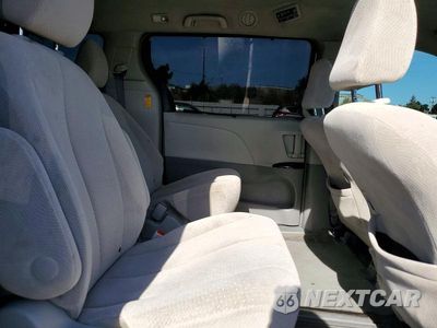 Zdjęcie 11 z 13 samochodu: 2014 TOYOTA SIENNA LE VIN:5TDKK3DC2ES455378 - miniatura