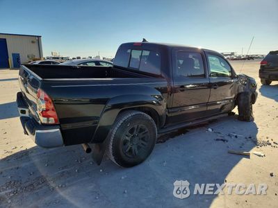 Trzecie zdjęcie samochodu z tyłu: 2015 TOYOTA TACOMA DOUBLE CAB PRERUNNER VIN:5TFJU4GNXFX075872 - miniatura