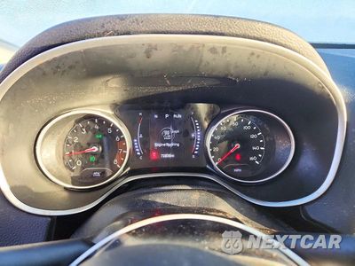 Zdjęcie 9 z 12 samochodu: 2019 JEEP COMPASS VIN:3C4NJDBBXKT641929 - miniatura