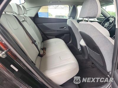Zdjęcie 10 z 12 samochodu: 2023 HYUNDAI ELANTRA LIMITED VIN:KMHLN4AJ0PU086292 - miniatura