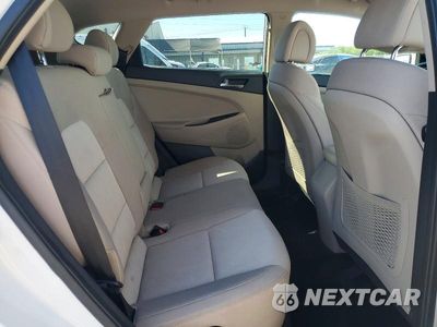 Zdjęcie 10 z 12 samochodu: 2017 HYUNDAI TUCSON SE VIN:KM8J33A46HU441968 - miniatura