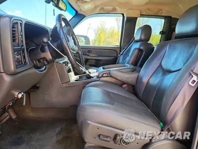 Zdjęcie 7 z 13 samochodu: 2004 CHEVROLET SILVERADO K2500 HEAVY DUTY VIN:1GCHK29144E136483 - miniatura