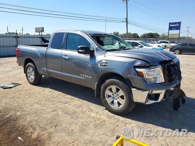 Czwarte zdjęcie samochodu z boku: 2017 NISSAN TITAN S VIN:1N6AA1CJ4HN575337 - miniatura