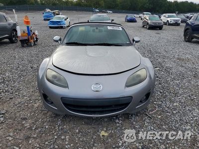 Piąte zdjęcie samochodu w środku: 2011 MAZDA MX-5 MIATA VIN:JM1NC2JF0B0215389 - miniatura